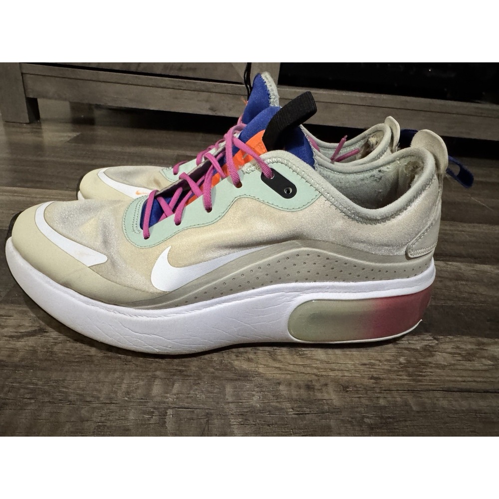 Women's Nike Air Max Dia Running Shoes CI3898-200 Fossil/Hyper Crimson Sz 7 WORN - Picture 7 of 11